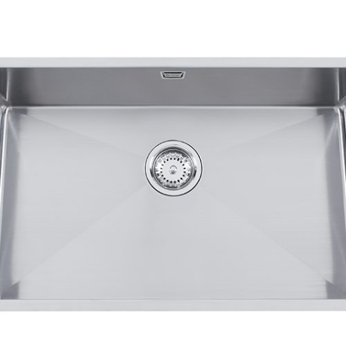 Radius 700 x